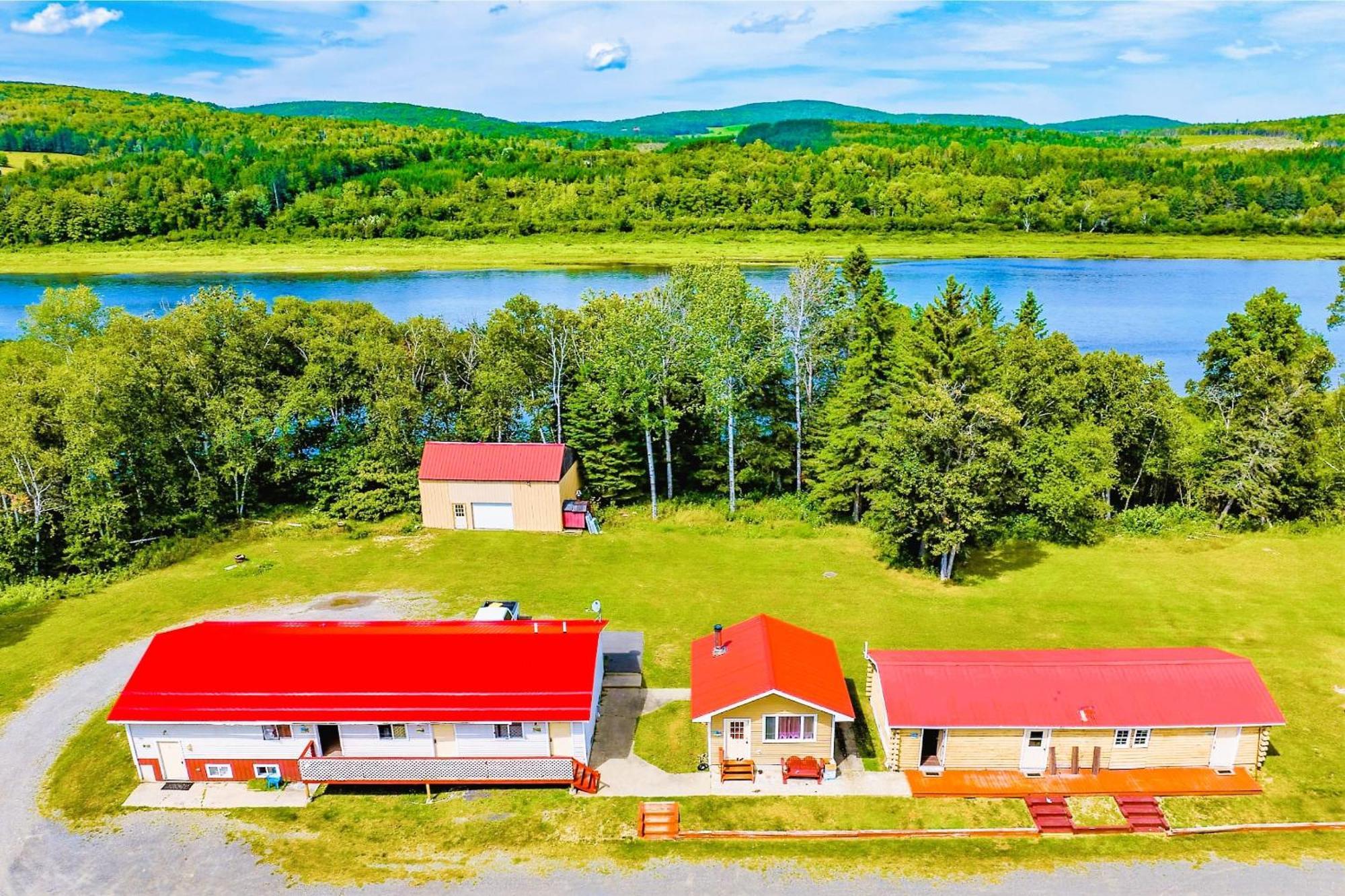 Love Hotels St John River By Oyo At Fort Kent Me Saint John Plantation Esterno foto