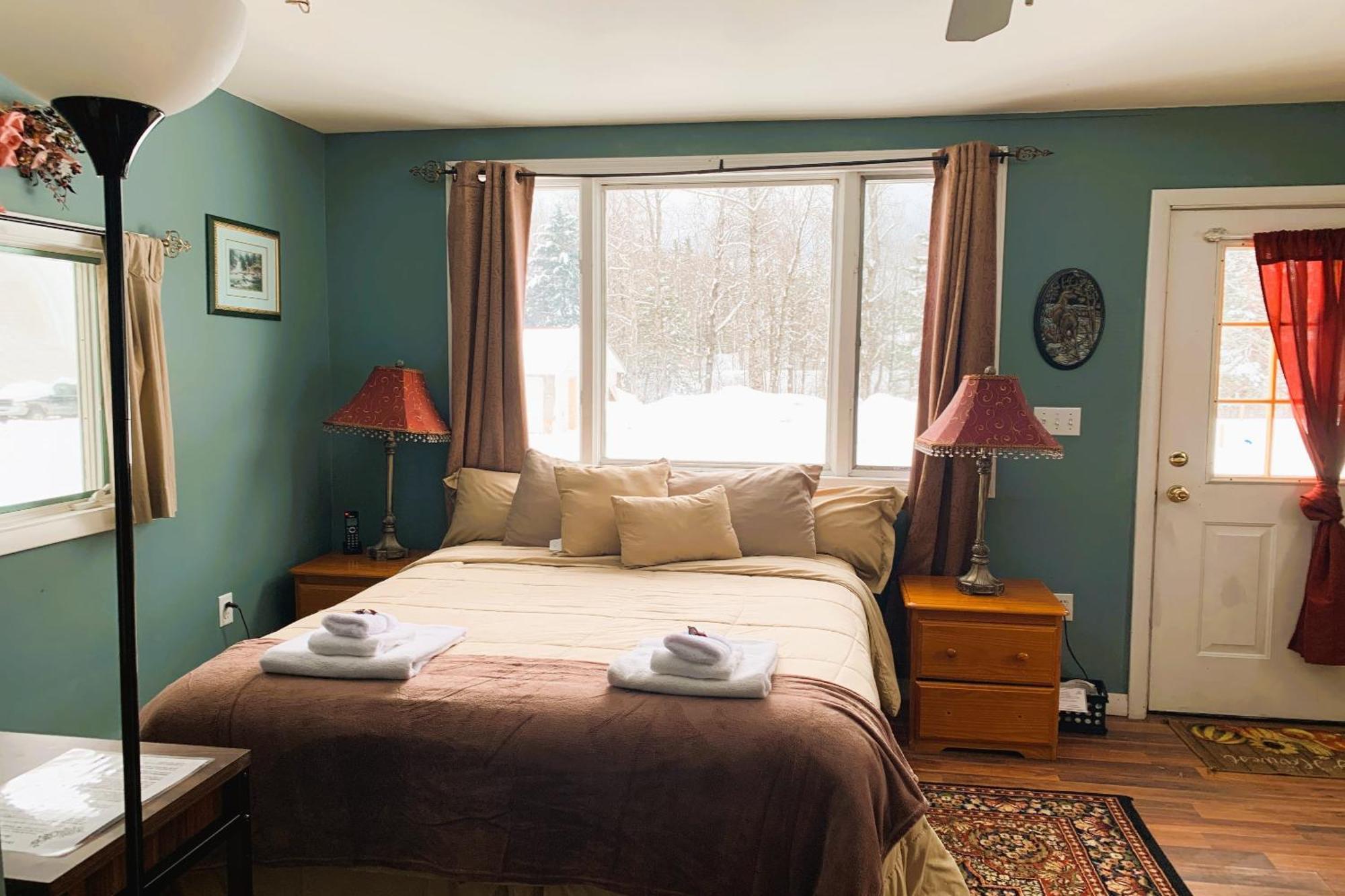 Love Hotels St John River By Oyo At Fort Kent Me Saint John Plantation Esterno foto